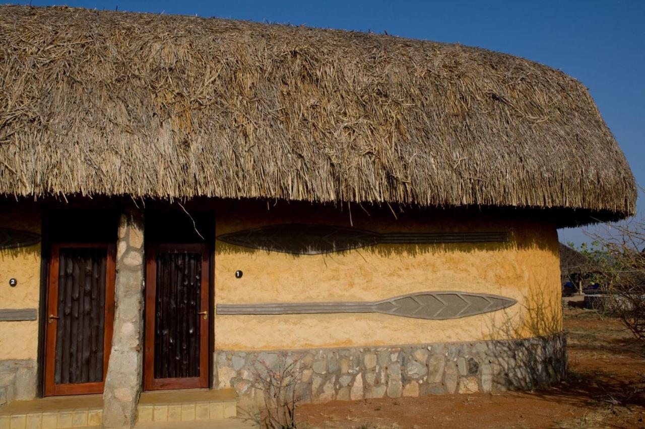 Samburu Sopa Lodge Archers Post Ngoại thất bức ảnh