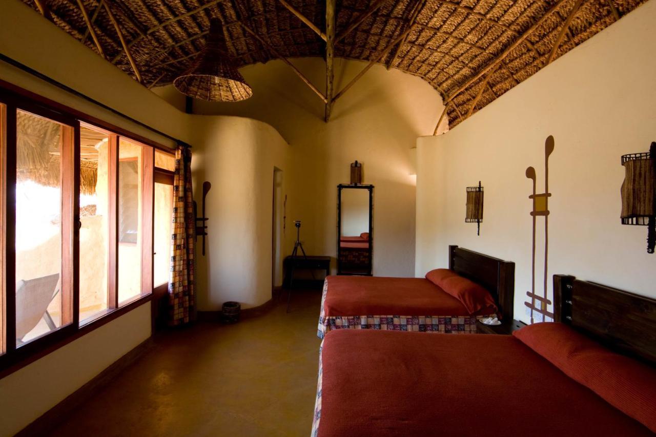 Samburu Sopa Lodge Archers Post Ngoại thất bức ảnh